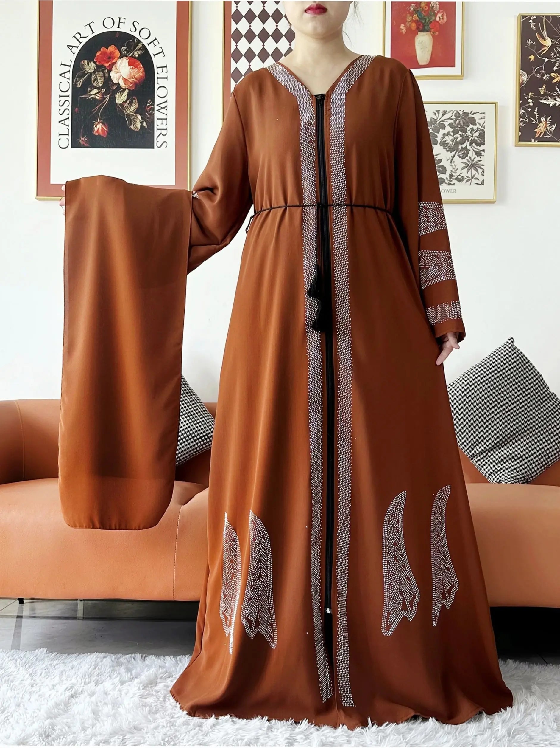 631576563-19